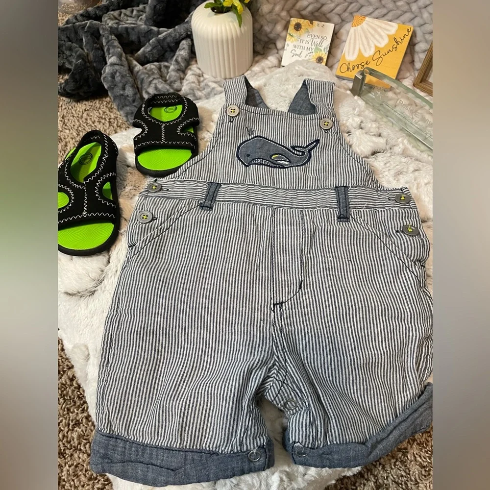 🐳 OSHKOSH Blue stripe Nautical Baby Romper 1pc w button center + SHOES SZ 12M